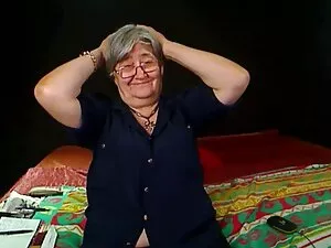 Gabriela Lopez đền b ...